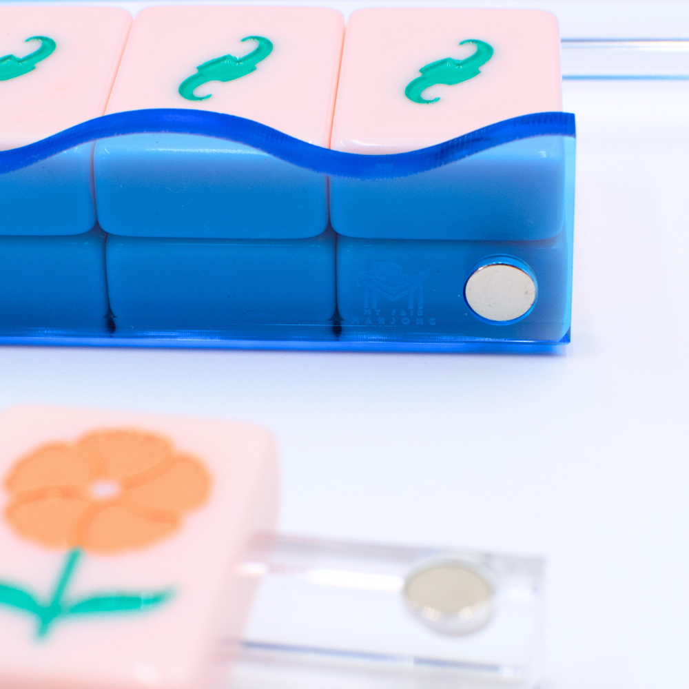 Wavy Acrylic Mahjong Racks