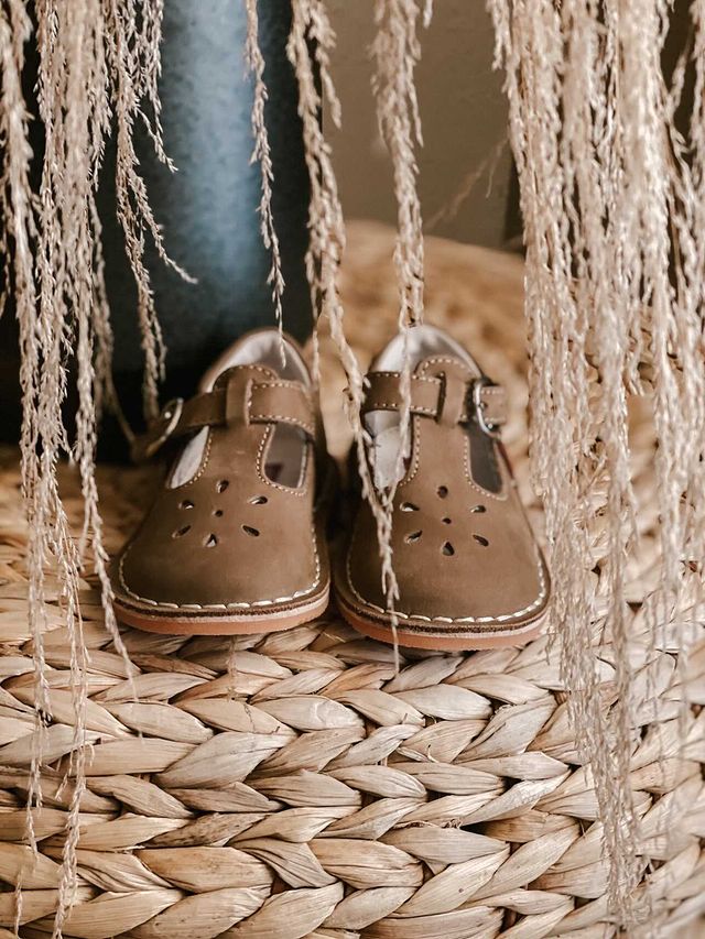 LA'MOUR: Khaki Mary Janes