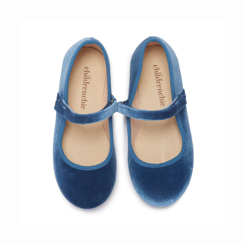 CHILDREN CHIC: Cassie Blue