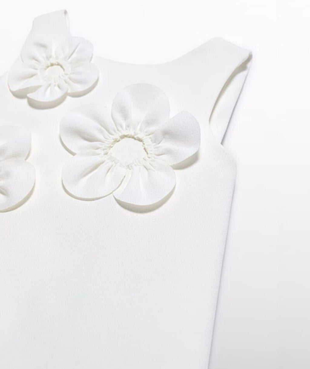 ABEL & LULA : WHITE 3D FLOWERS CREPE DRESS