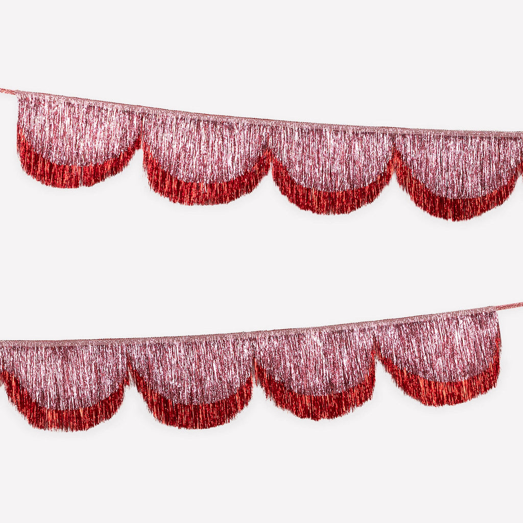 MERI MERI: Pink Tinsel Scallop Garland