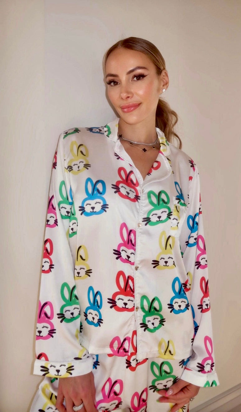 GRAFFITI BUNNY SILK SET