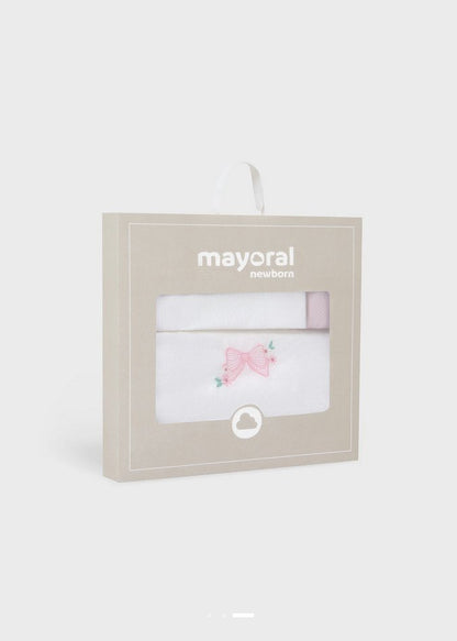 MAYORAL: BEIGE BED SHEETS