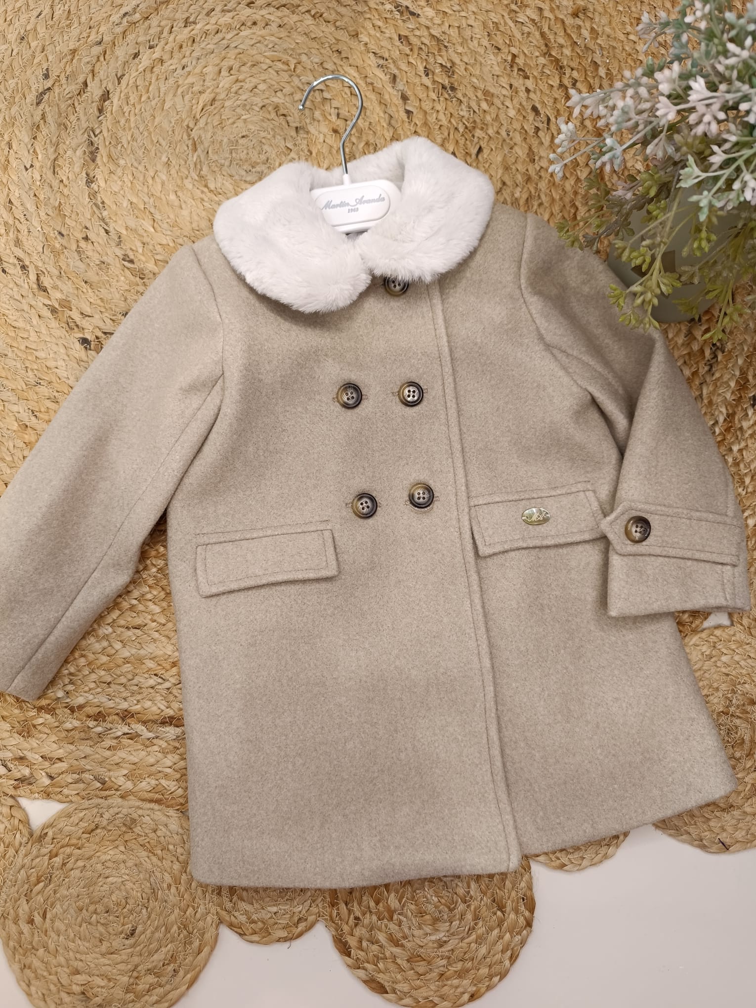 Martin Aranda : Girls Coat Leeds