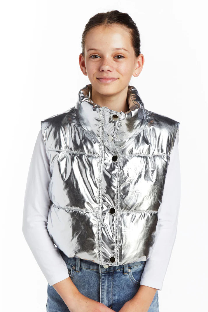 TRACTR : Girls Metallic cropped puffer vest w/pull tab