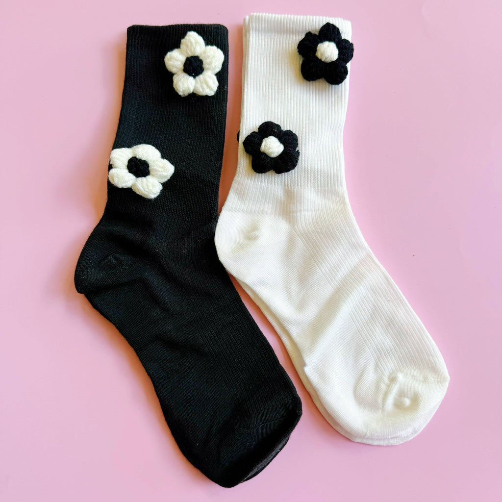 ELLISON+YOUNG: Puffy Daisy Embellished Socks