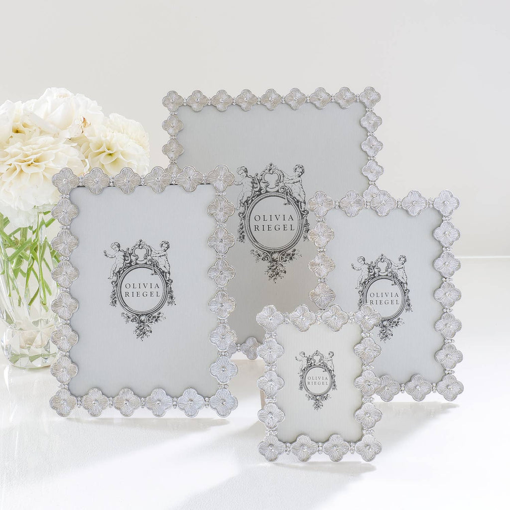 Clover Frame