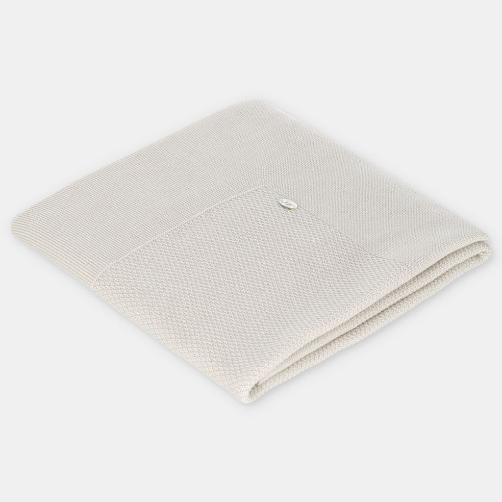 Martin Aranda: Blanket Knit Quebec